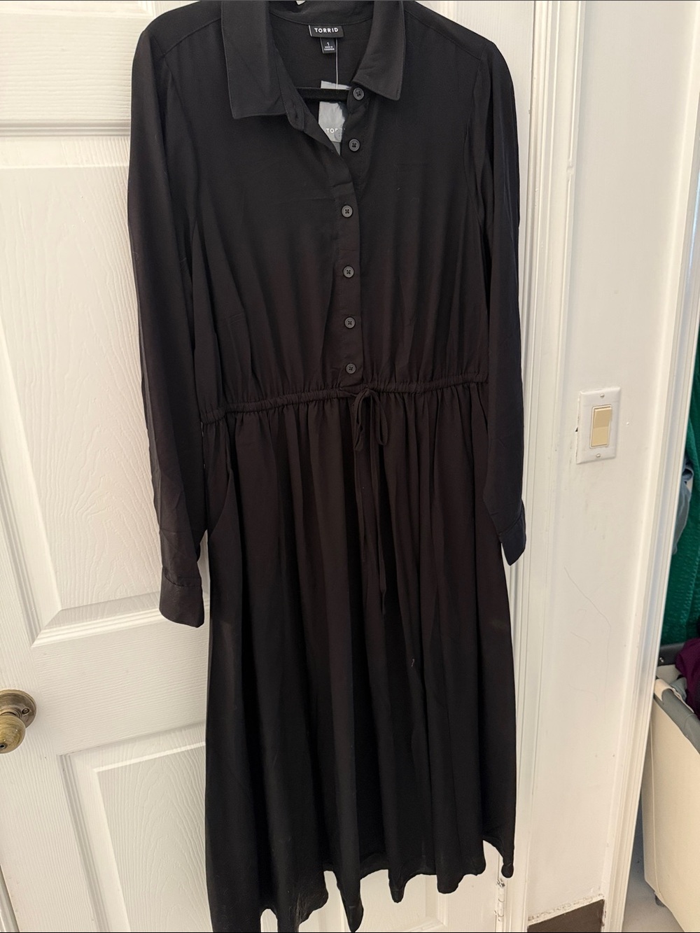 NWT torrid Black Long Sleeve Button-Front Midi Shirt Dress